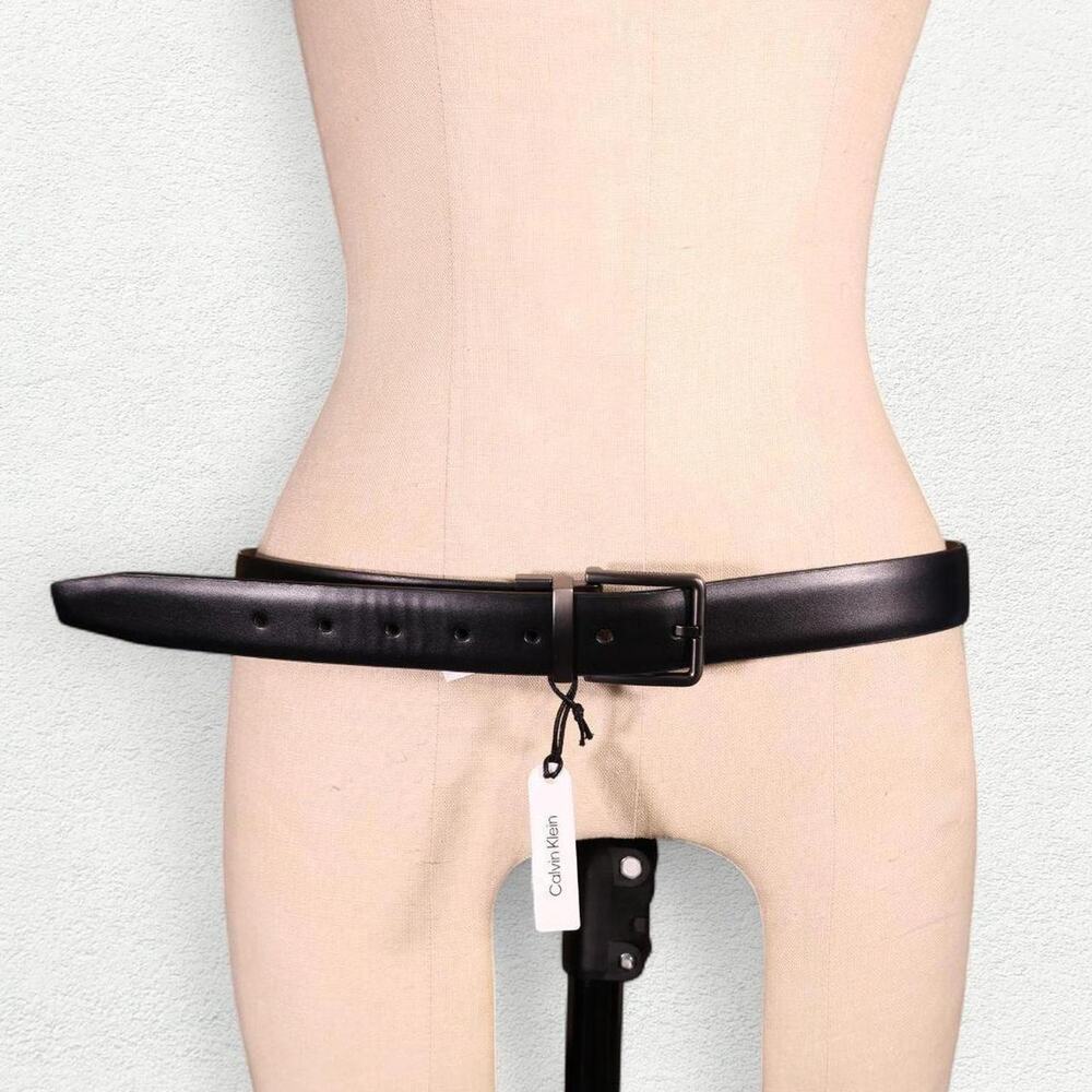Calvin Klein Reversible Saffiano Leather Dress Belt in Black